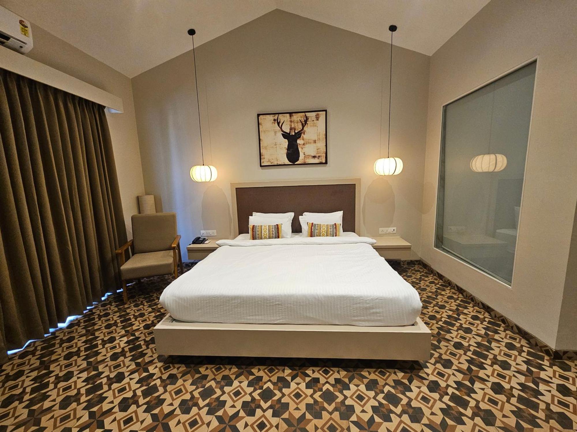 River Estates Luxury Resort & Spa Karjat Exterior photo